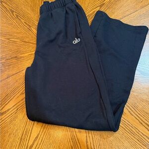 ALO Yoga Black Logo Sweatpants — Elastic Waist